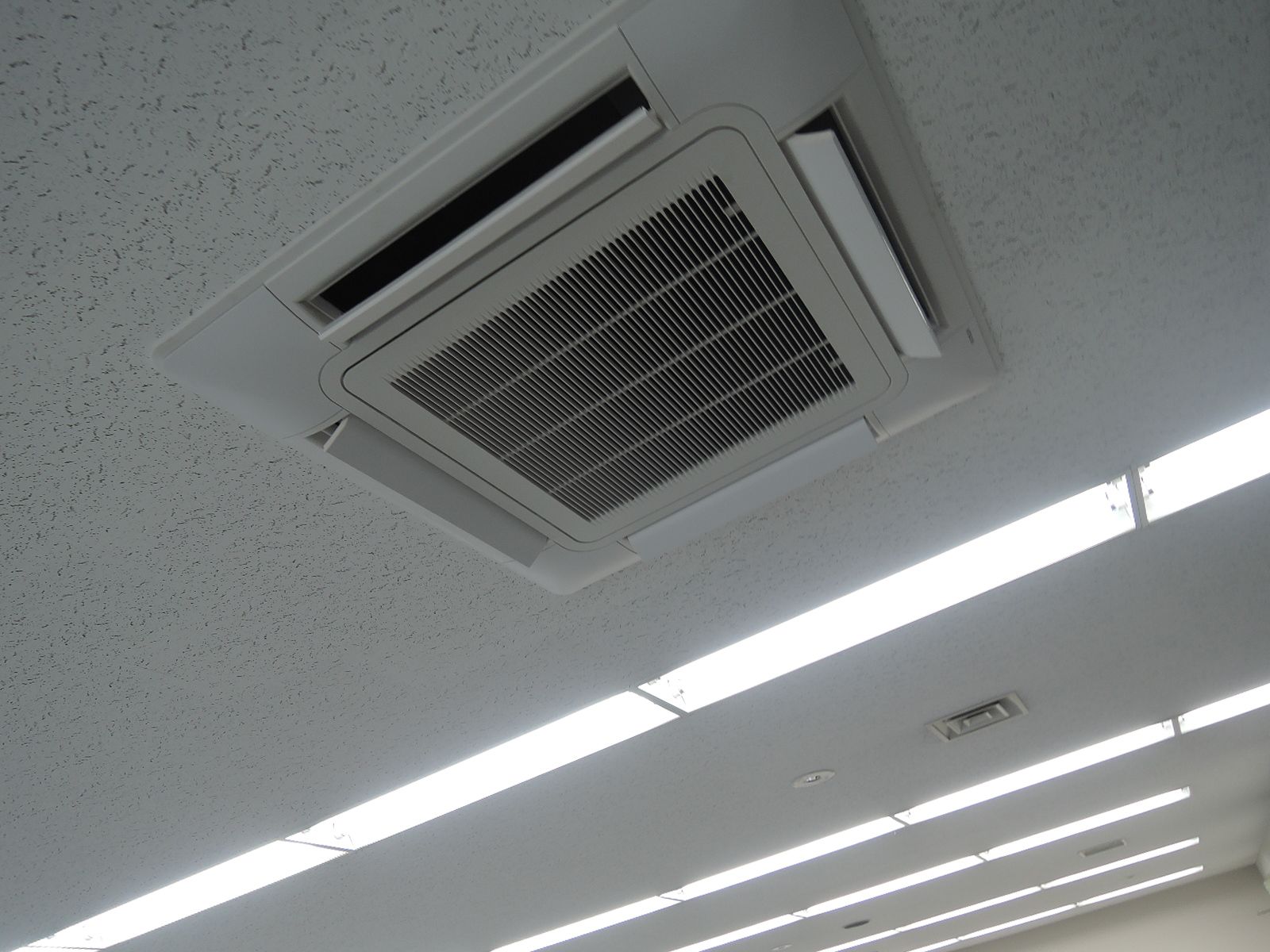 空調