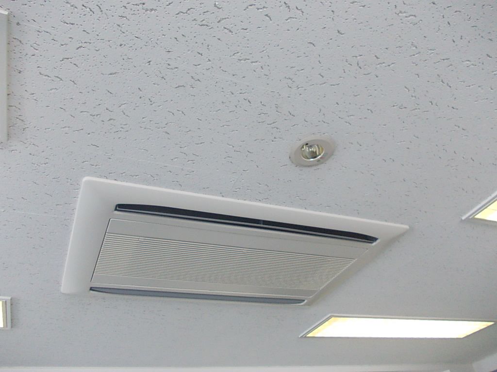 空調