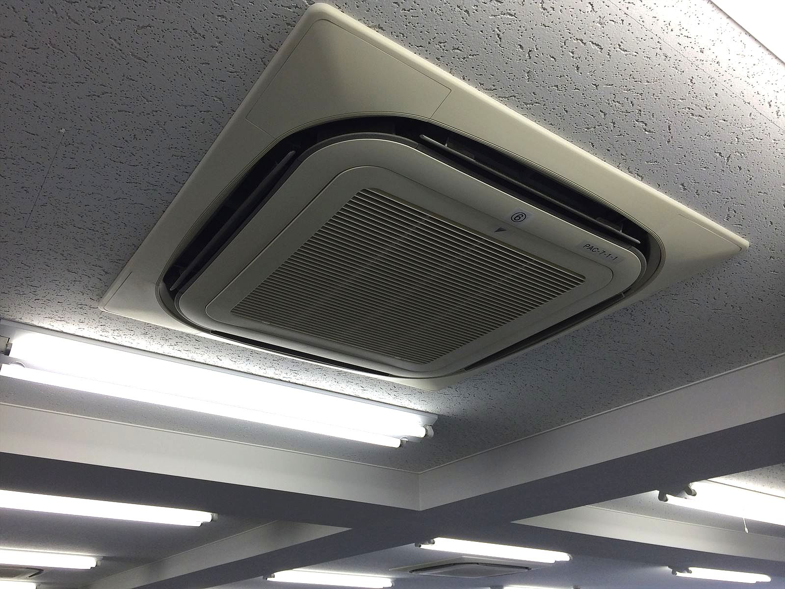 空調吹き出し口