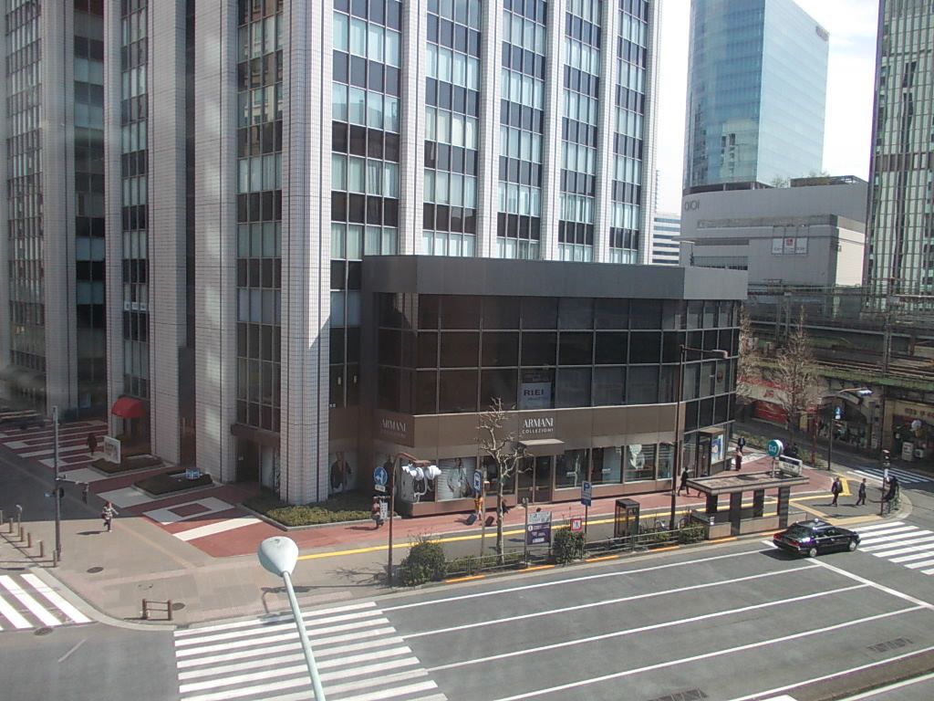 窓面から様子