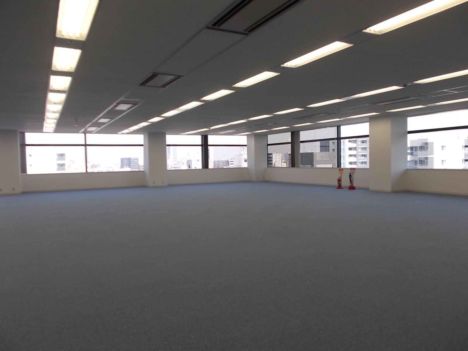 オフィス室内の様子