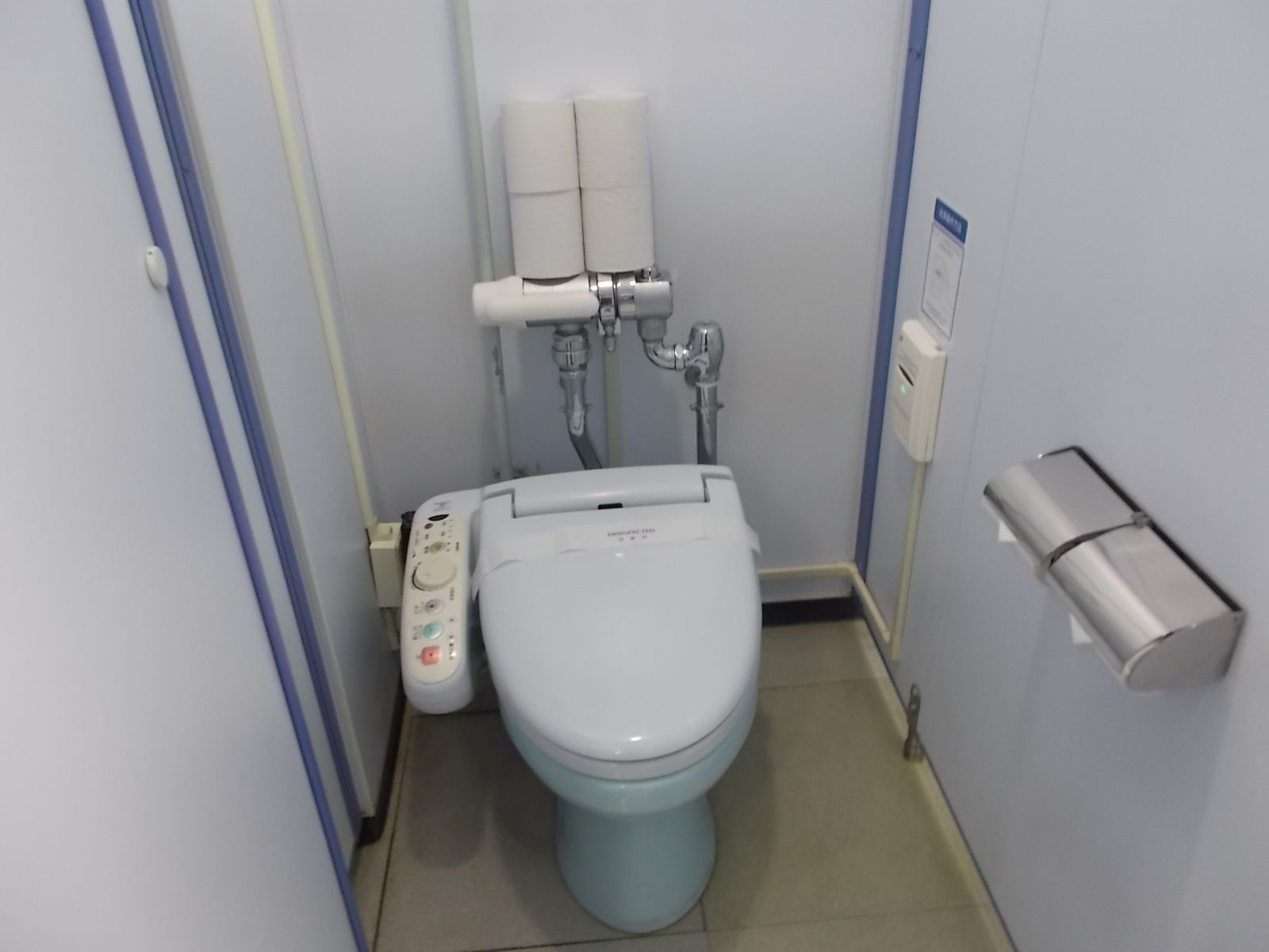 トイレ個室
