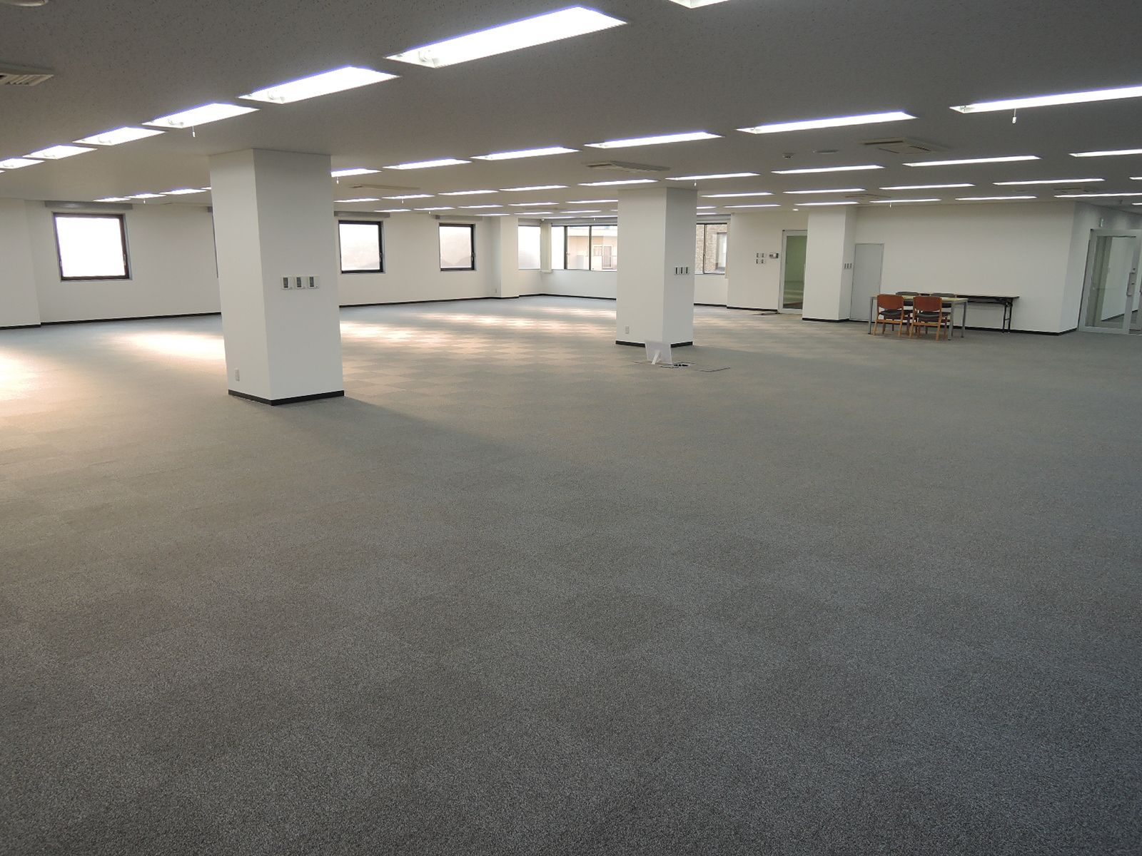 オフィス室内参考画像（4階)