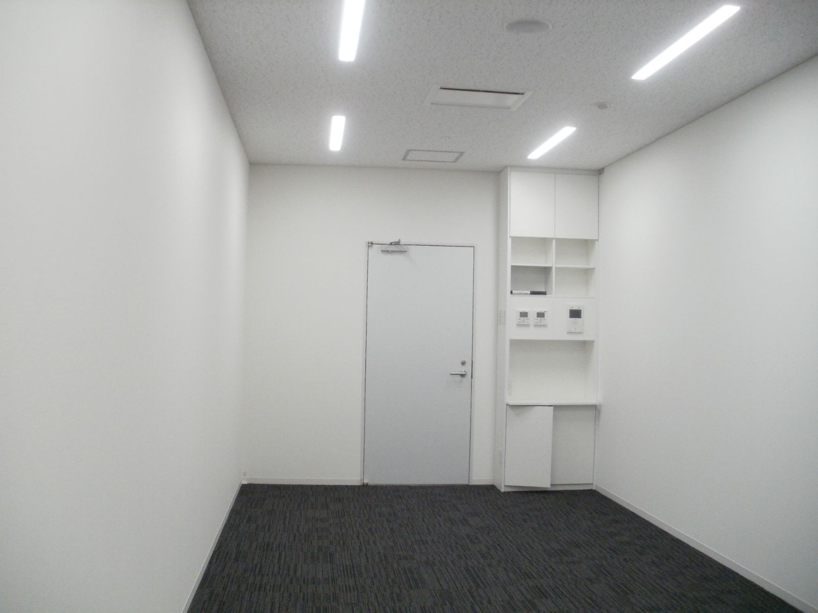 オフィス室内参考画像