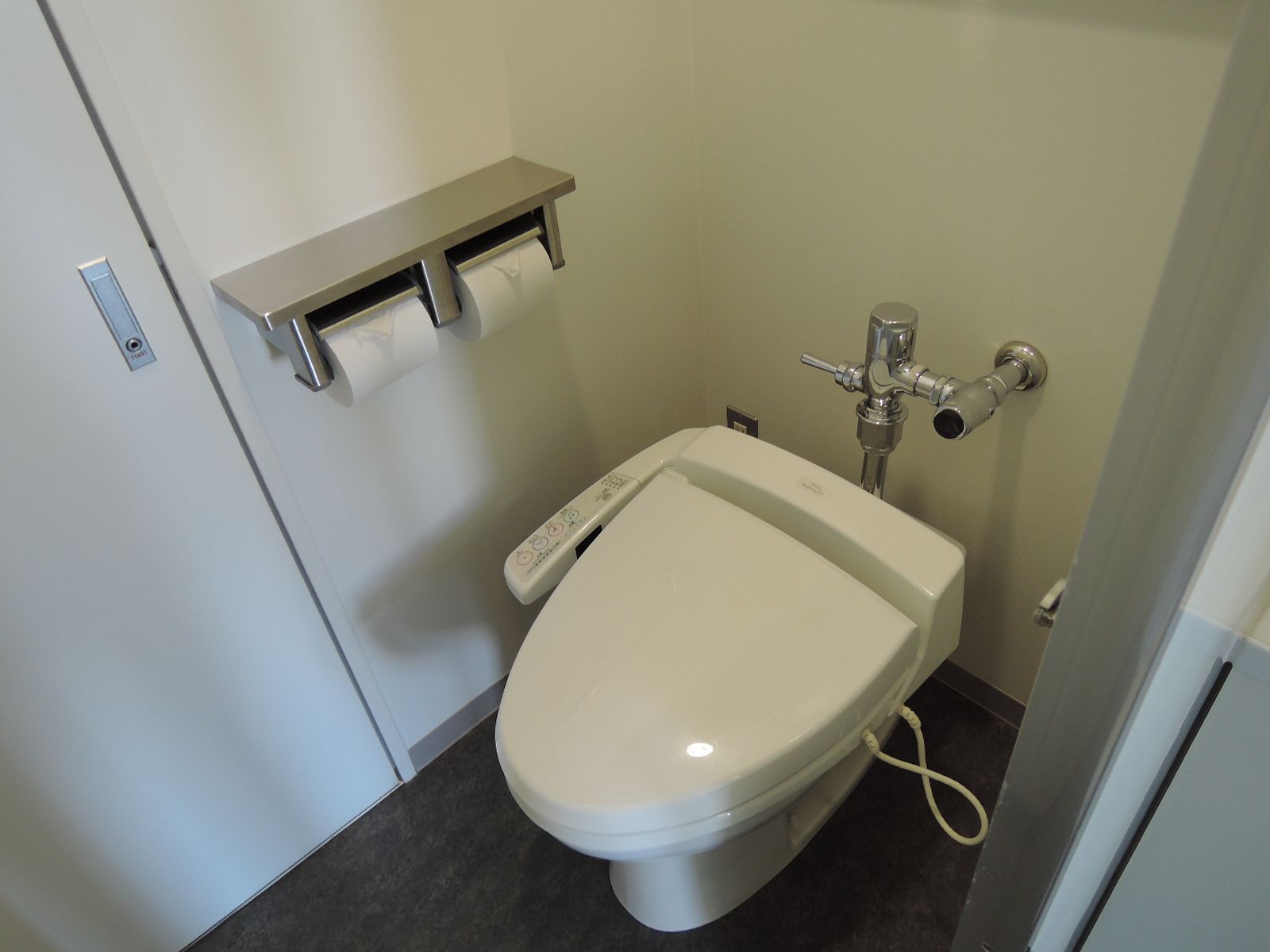 トイレ個室