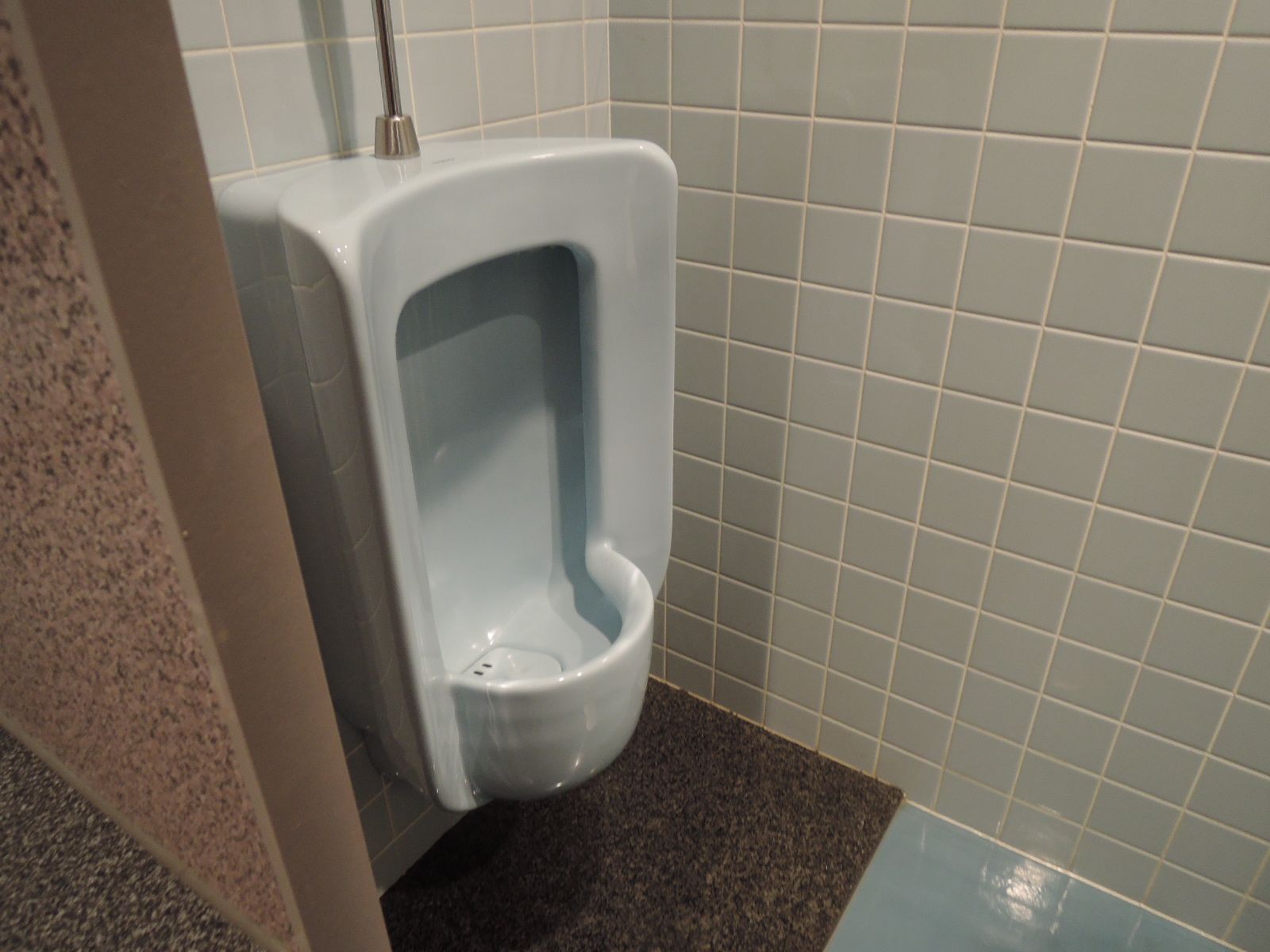 男性用トイレ