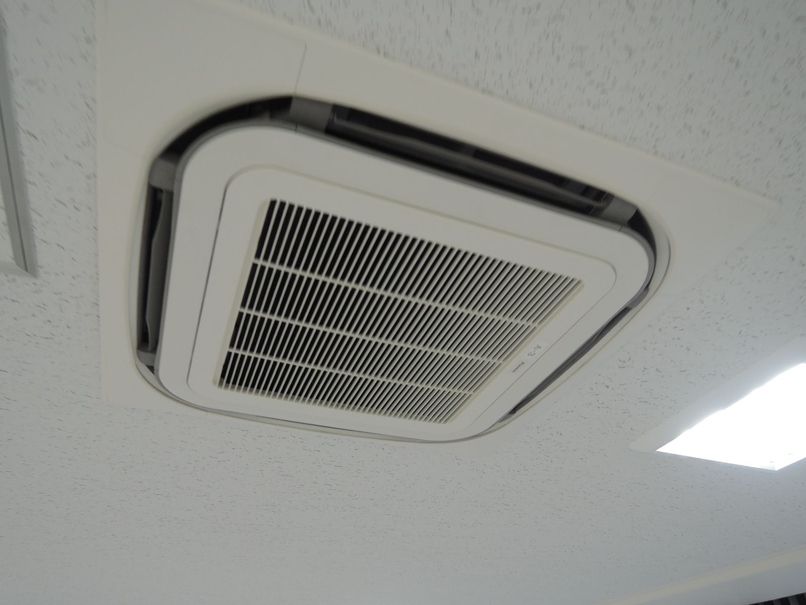 空調