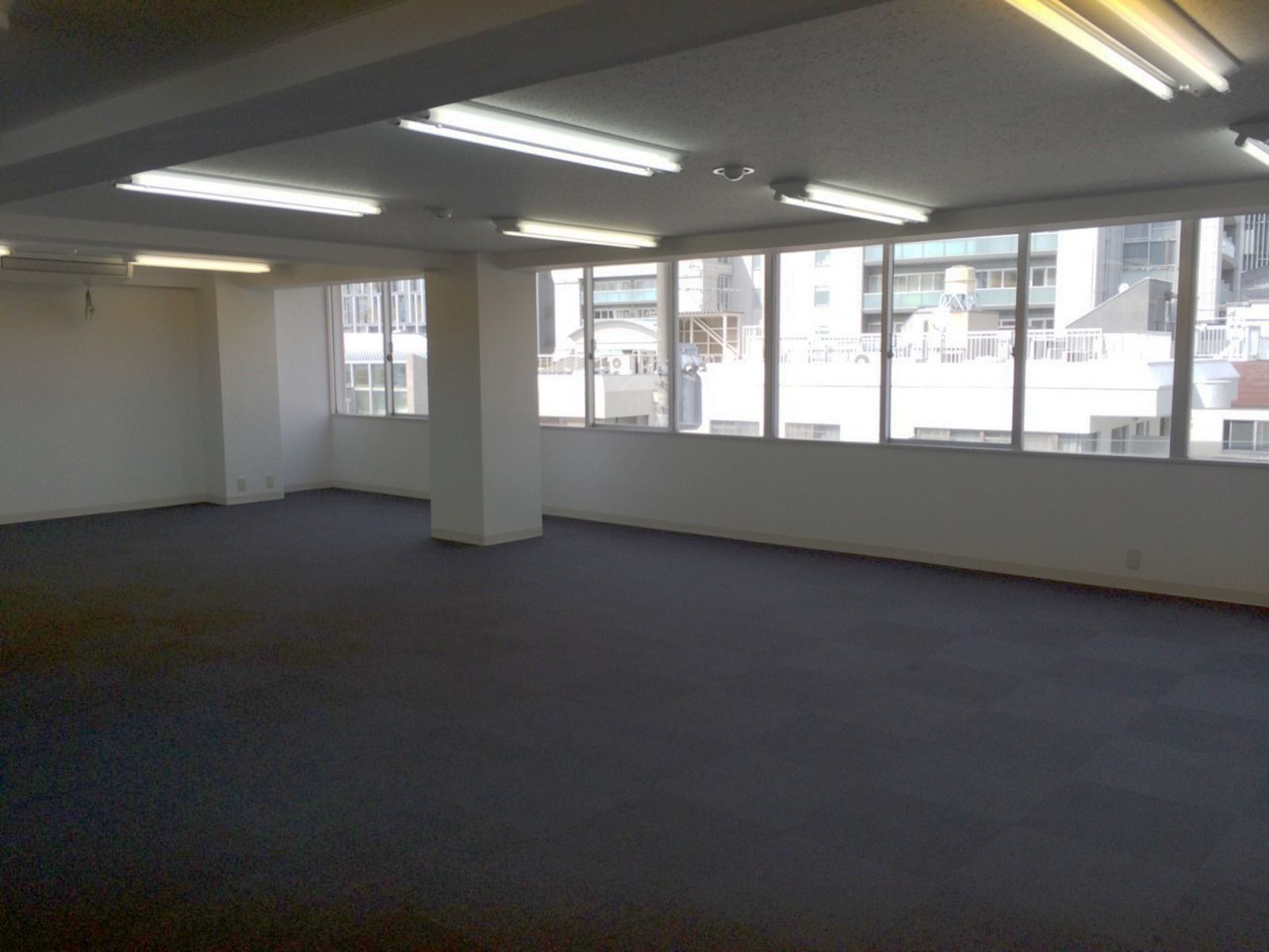オフィス室内参考画像(4階)