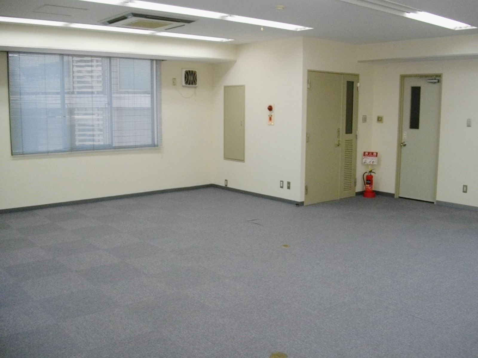 オフィス室内参考画像（約21坪）