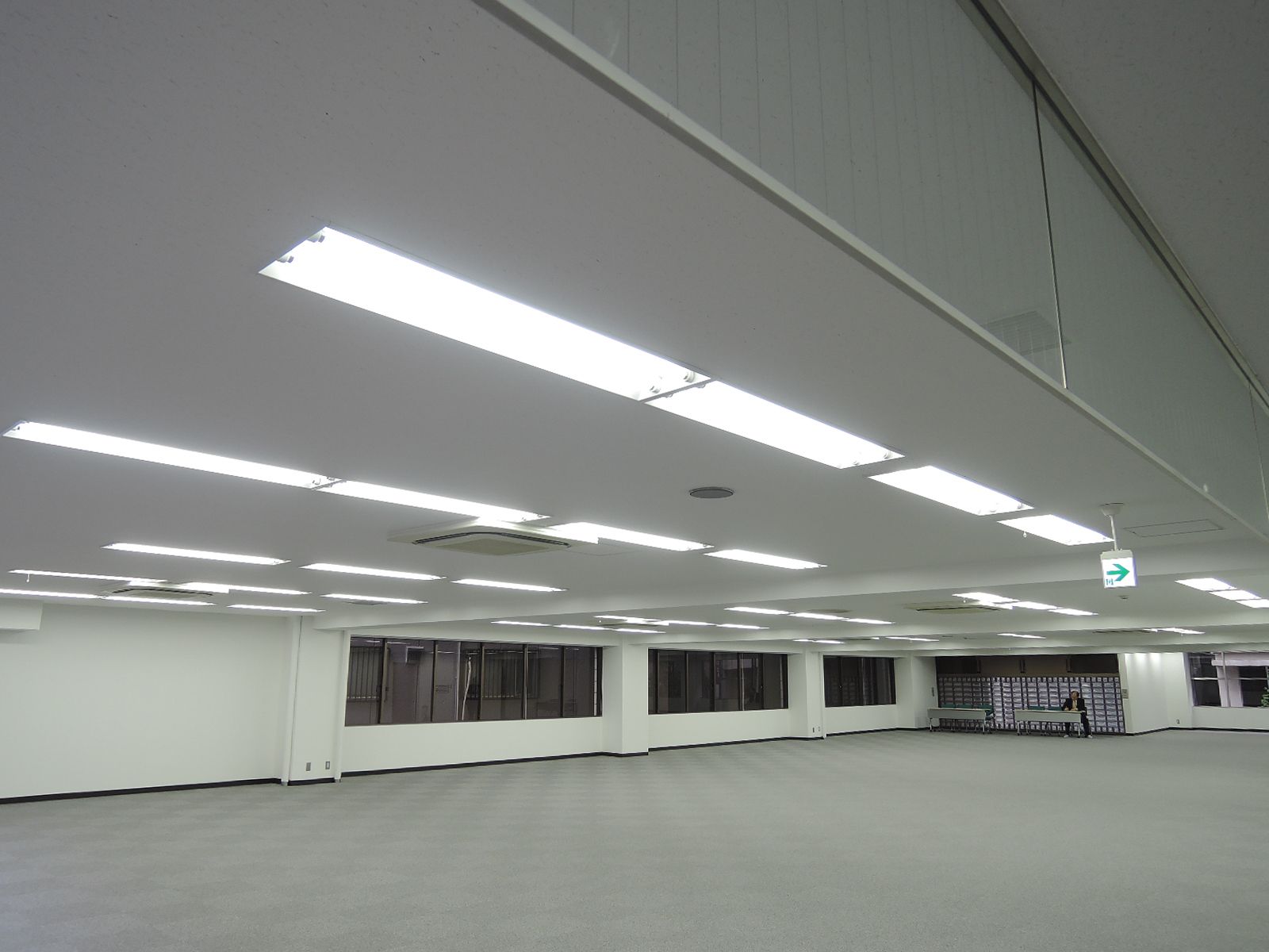 照明の明るさは十分