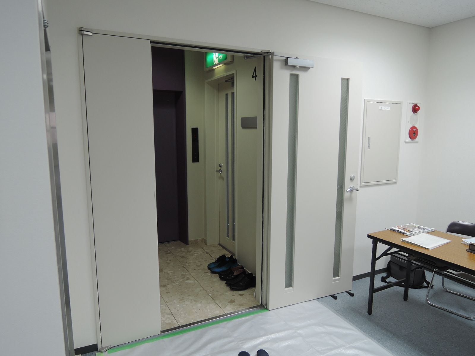貸室出入り口