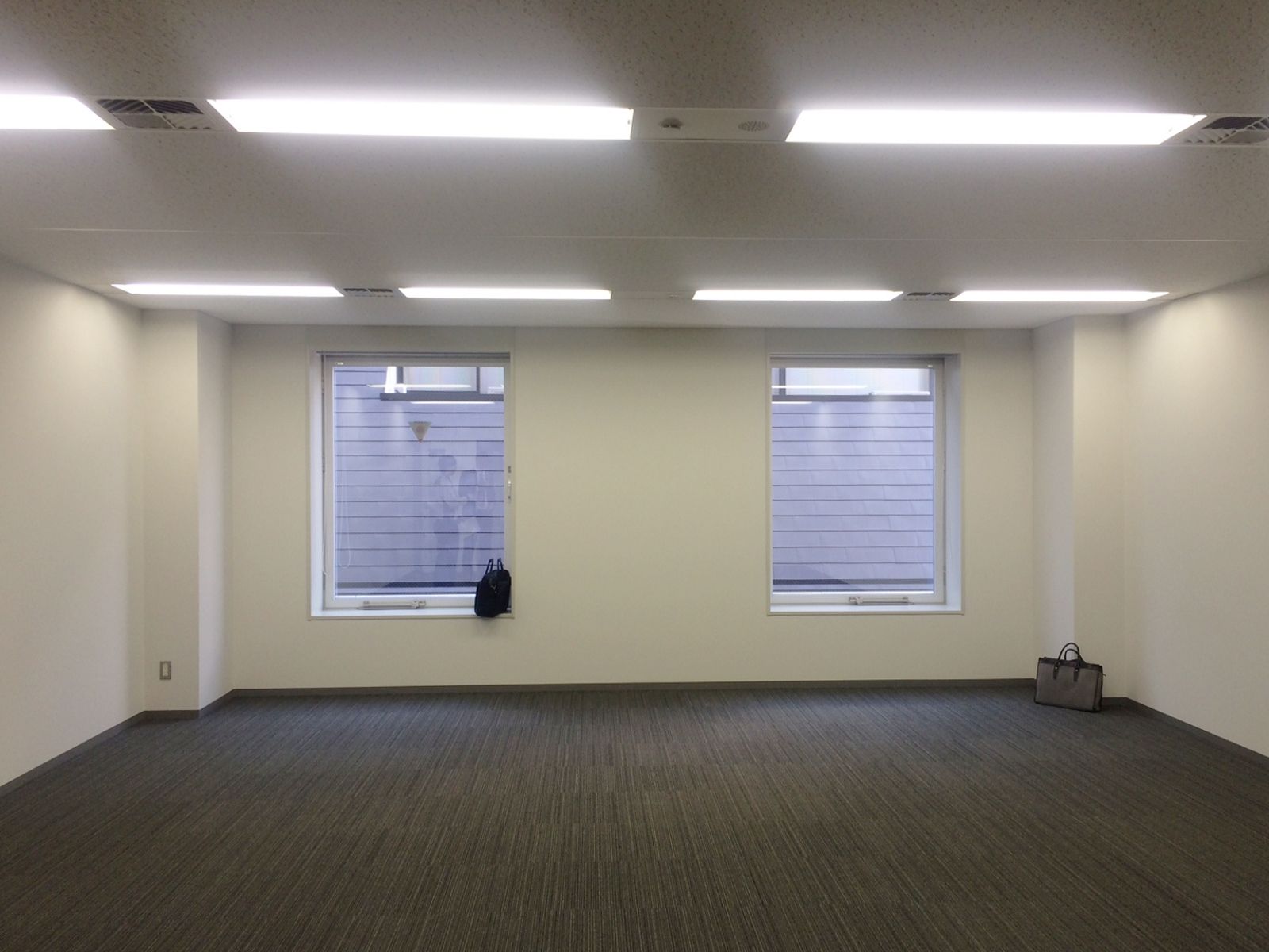 別角度からの様子