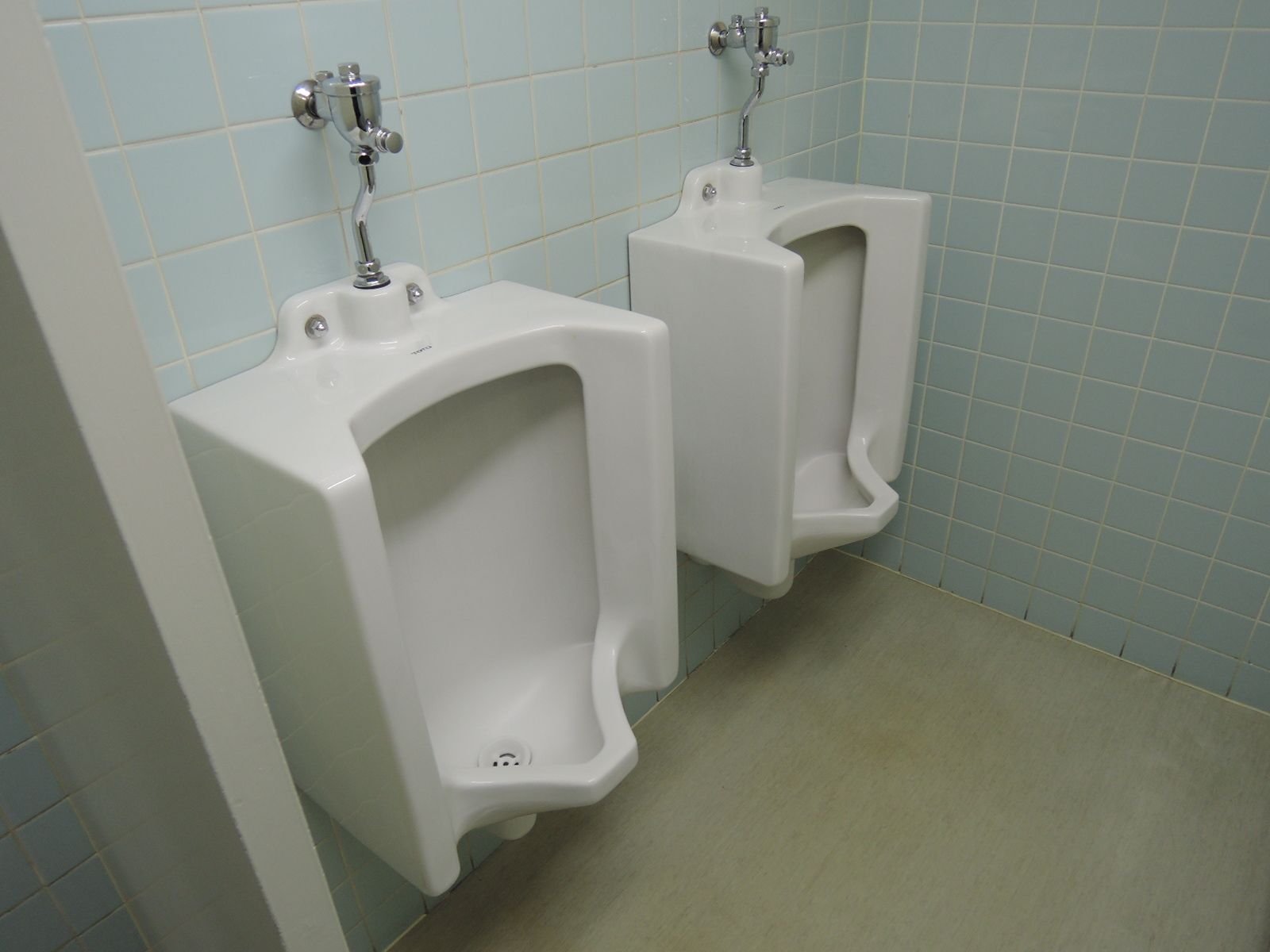 男性用トイレ