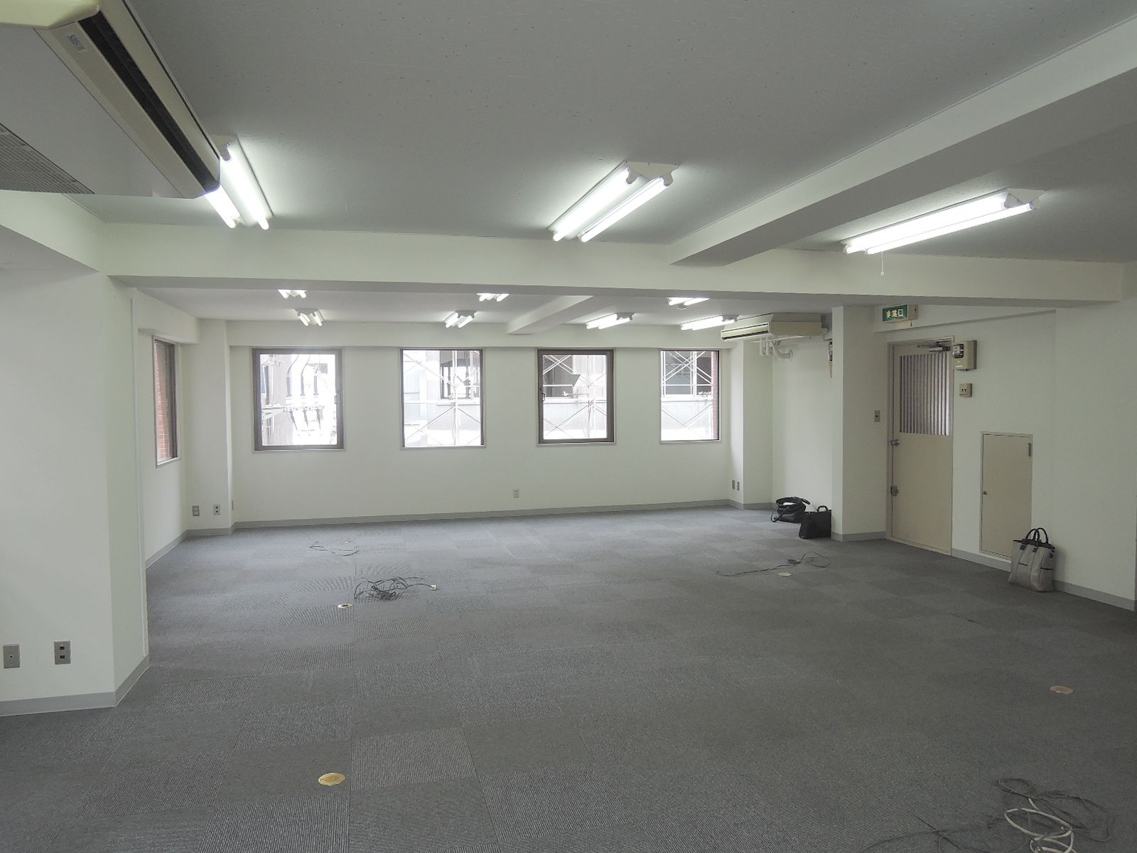 オフィス室内参考画像(約29坪)