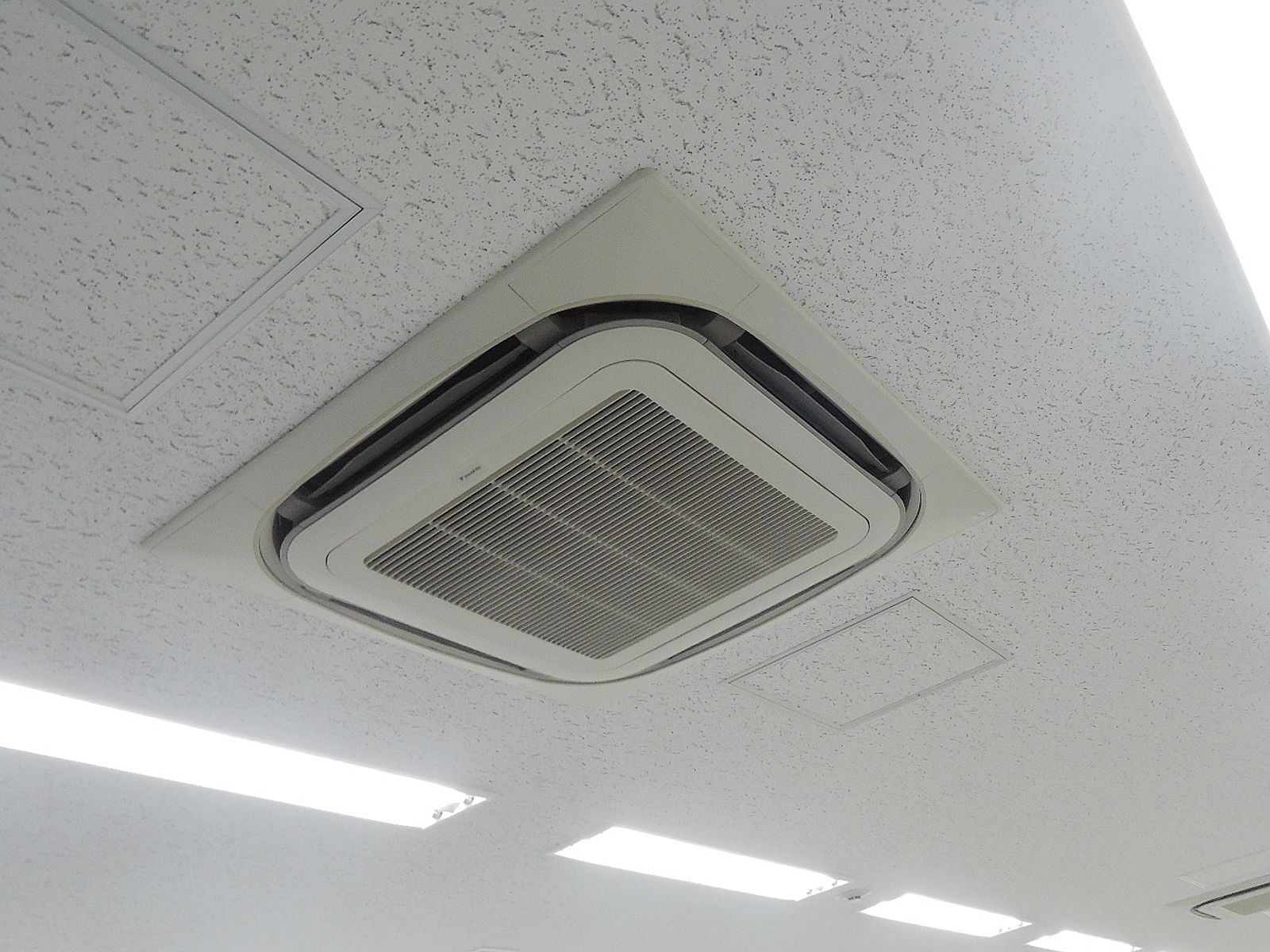 空調吹き出し口