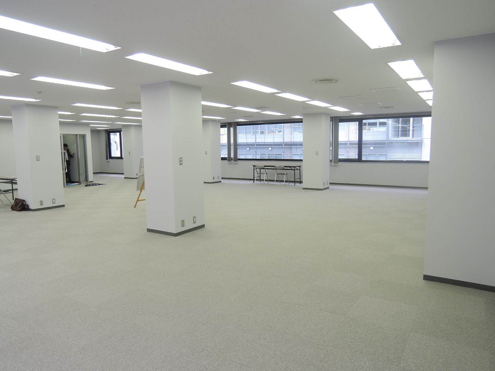 オフィス室内参考画像