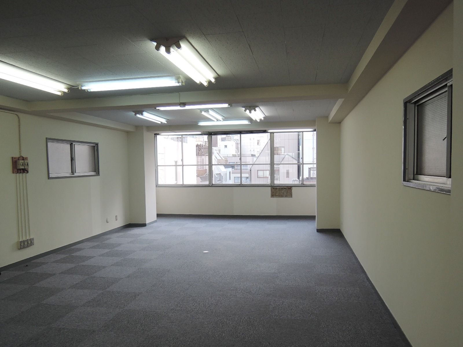 オフィス室内参考画像（5階・約30坪）