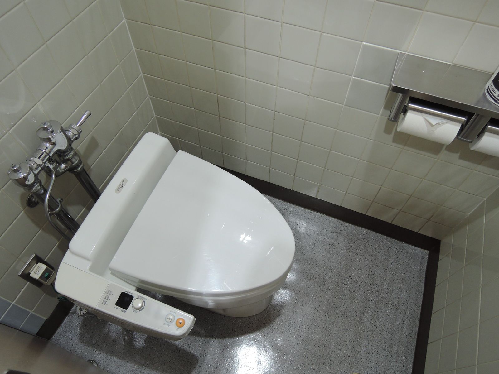 男女別トイレ個室