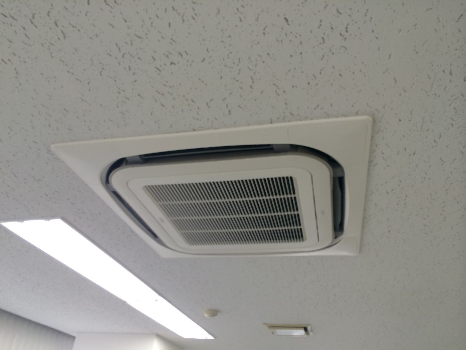 空調吹き出し口