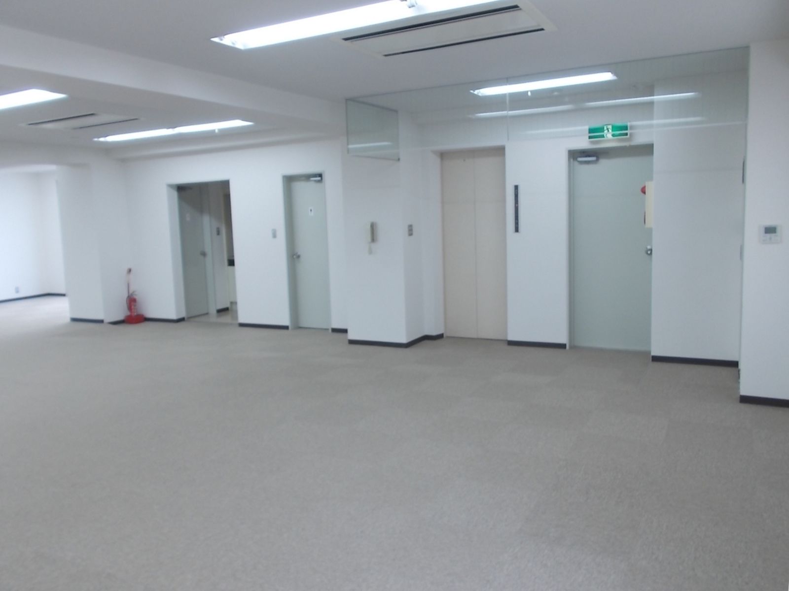 別角度の様子