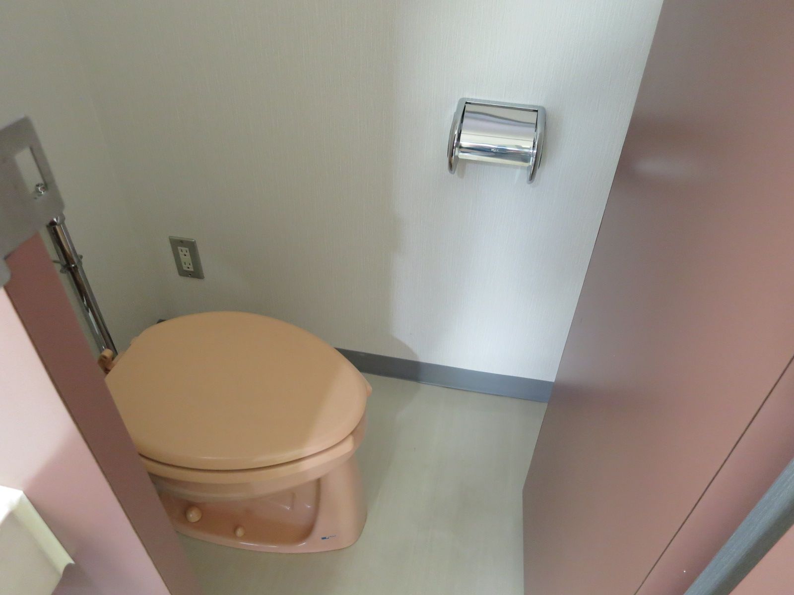 トイレ個室