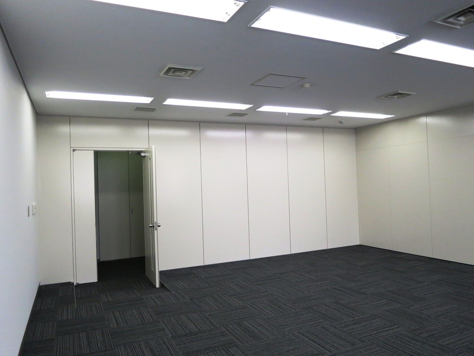 1階34.62坪区画