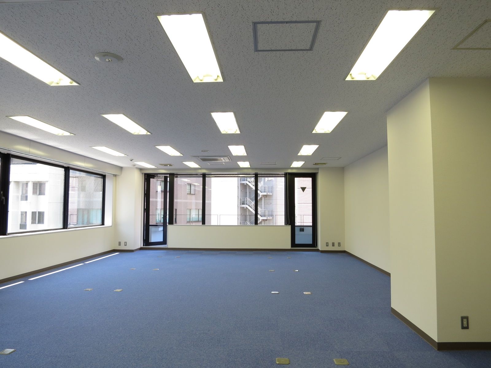 オフィス室内参考画像（基準階）
