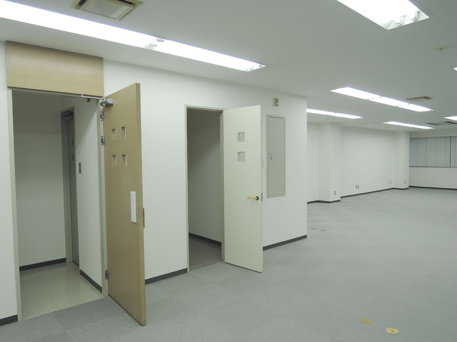別角度の様子