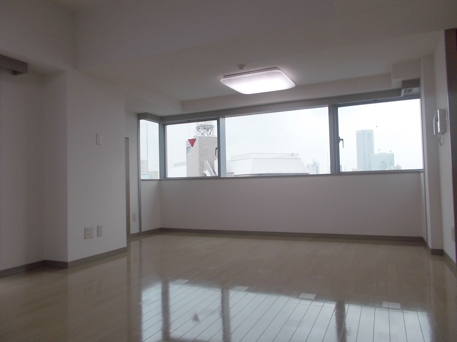 オフィス階室内参考画像（9階）