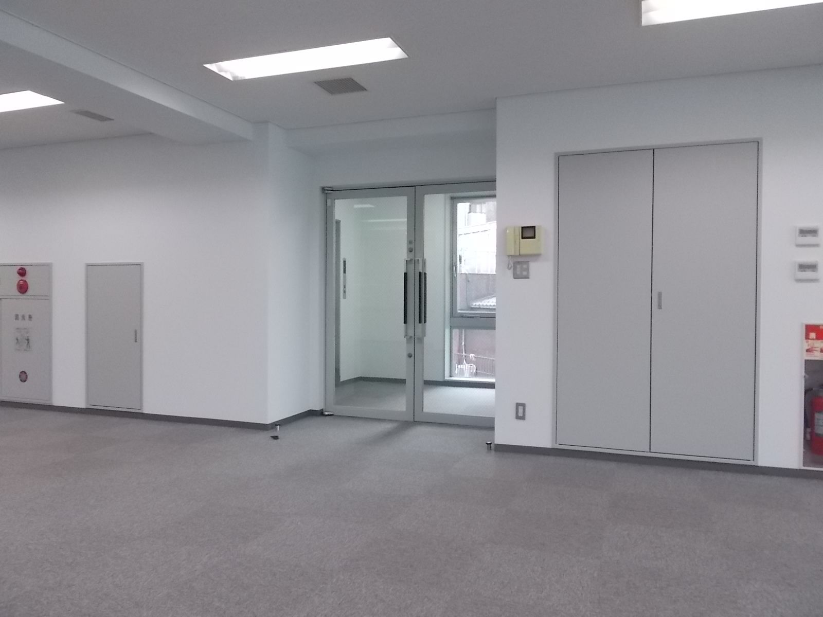 貸室出入口