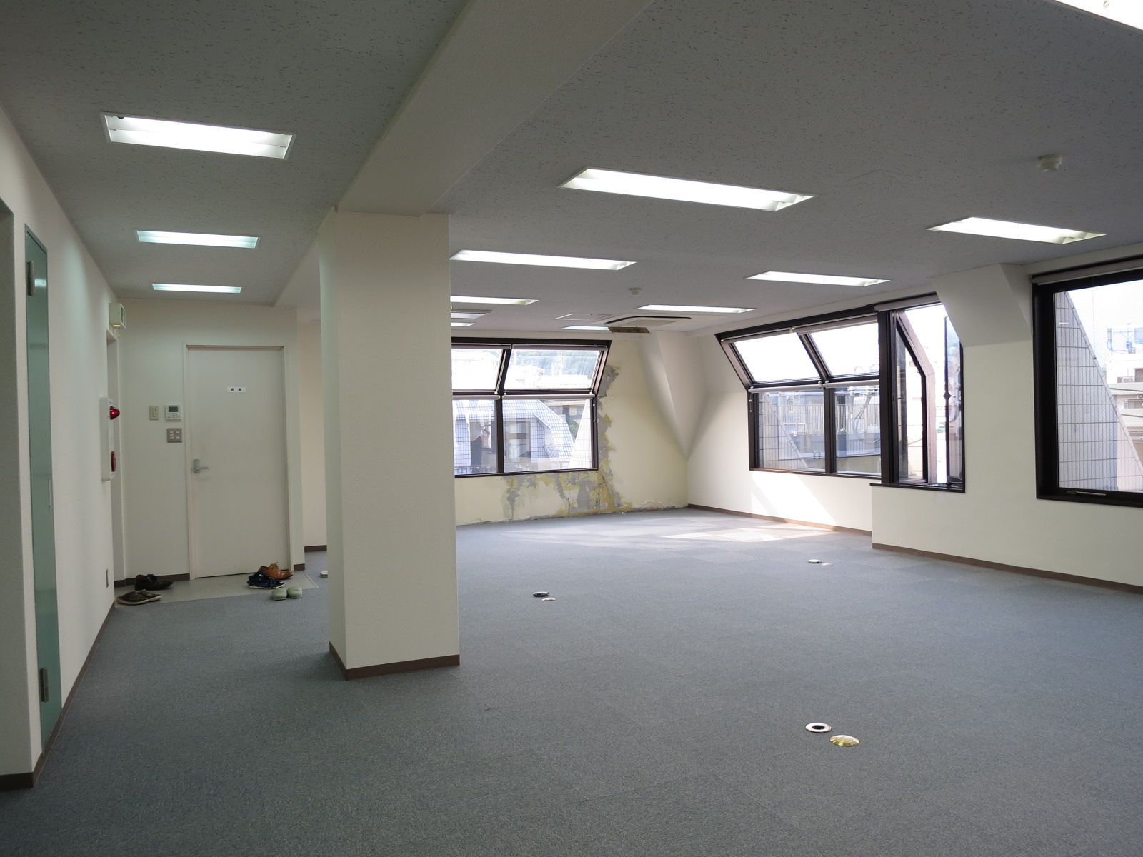 オフィス室内参考画像（※4階）