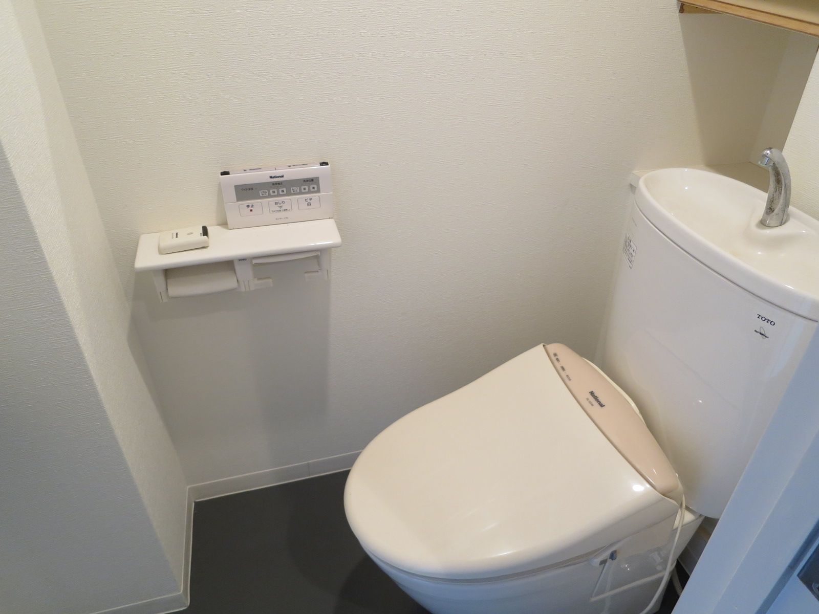 ウォシュレット付トイレ