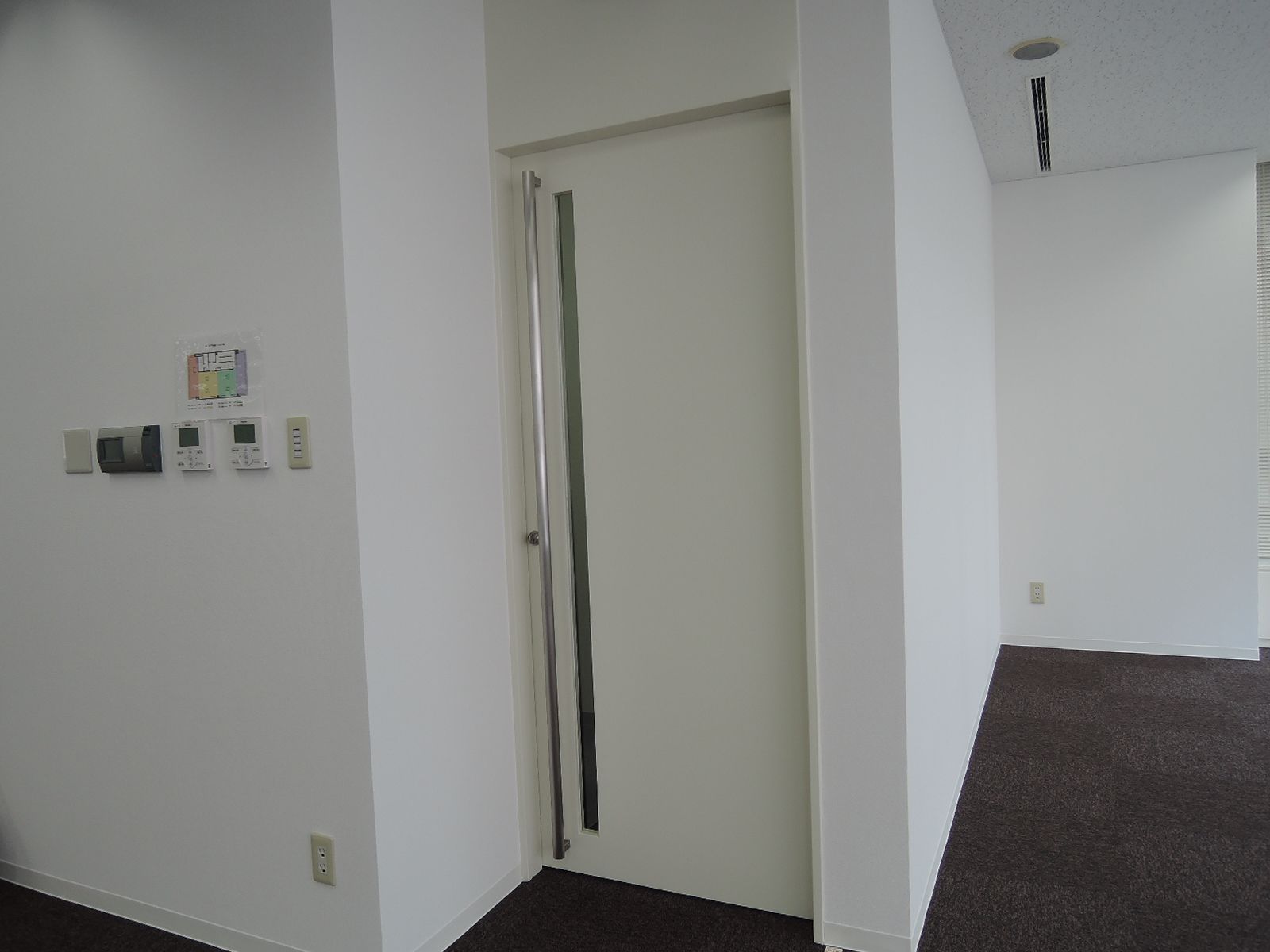 貸室出入口
