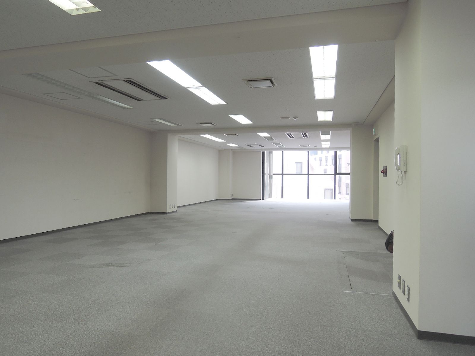 オフィス室内参考画像（6階・約46坪）
