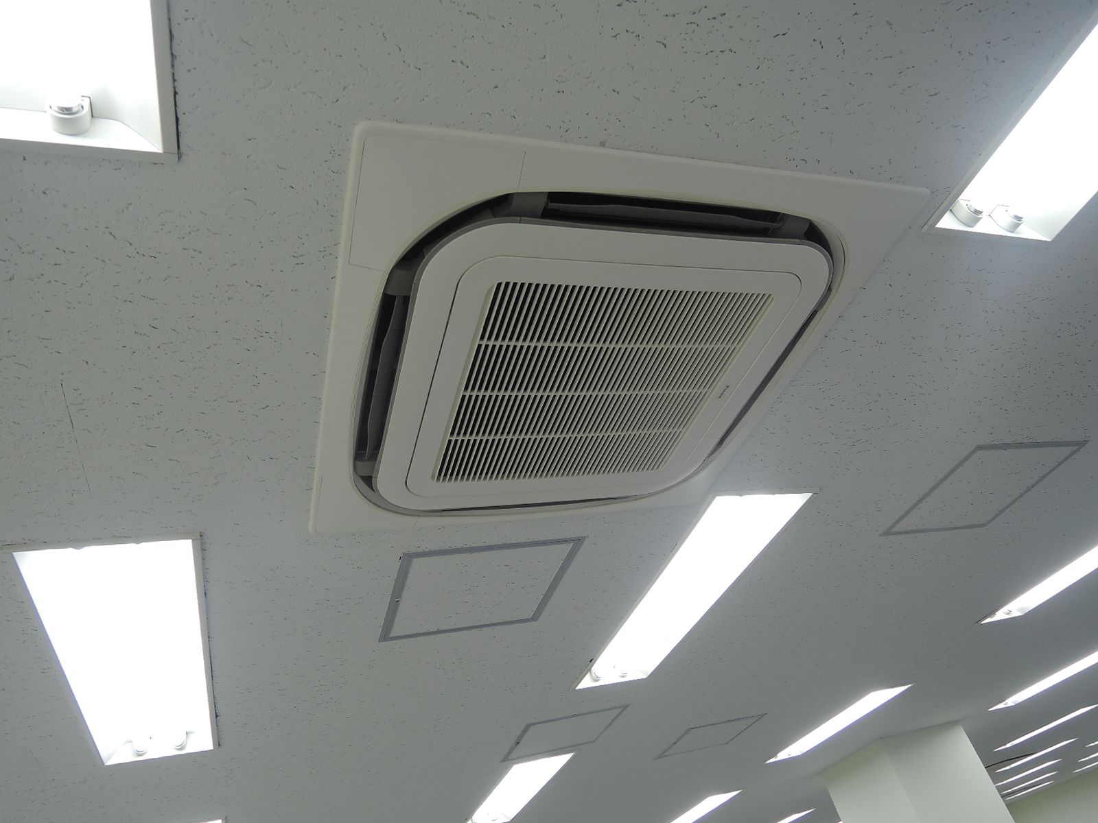 空調