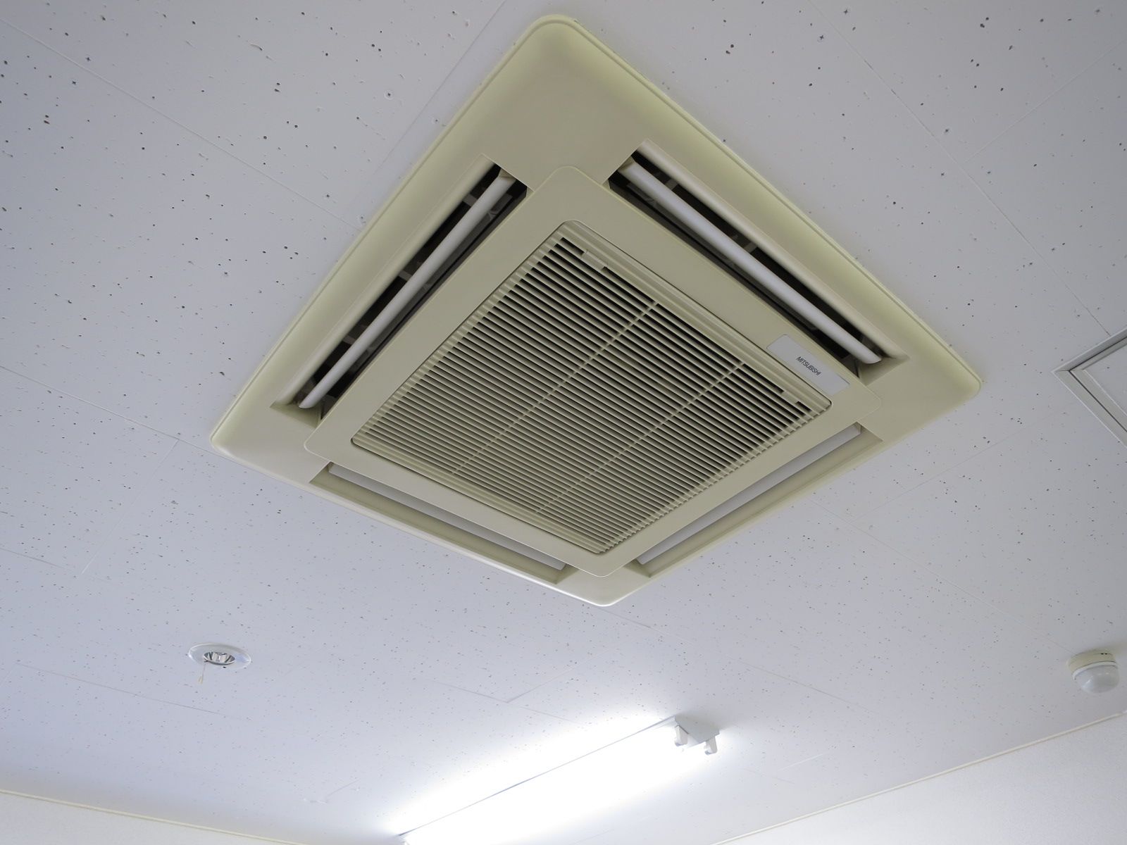 空調機器