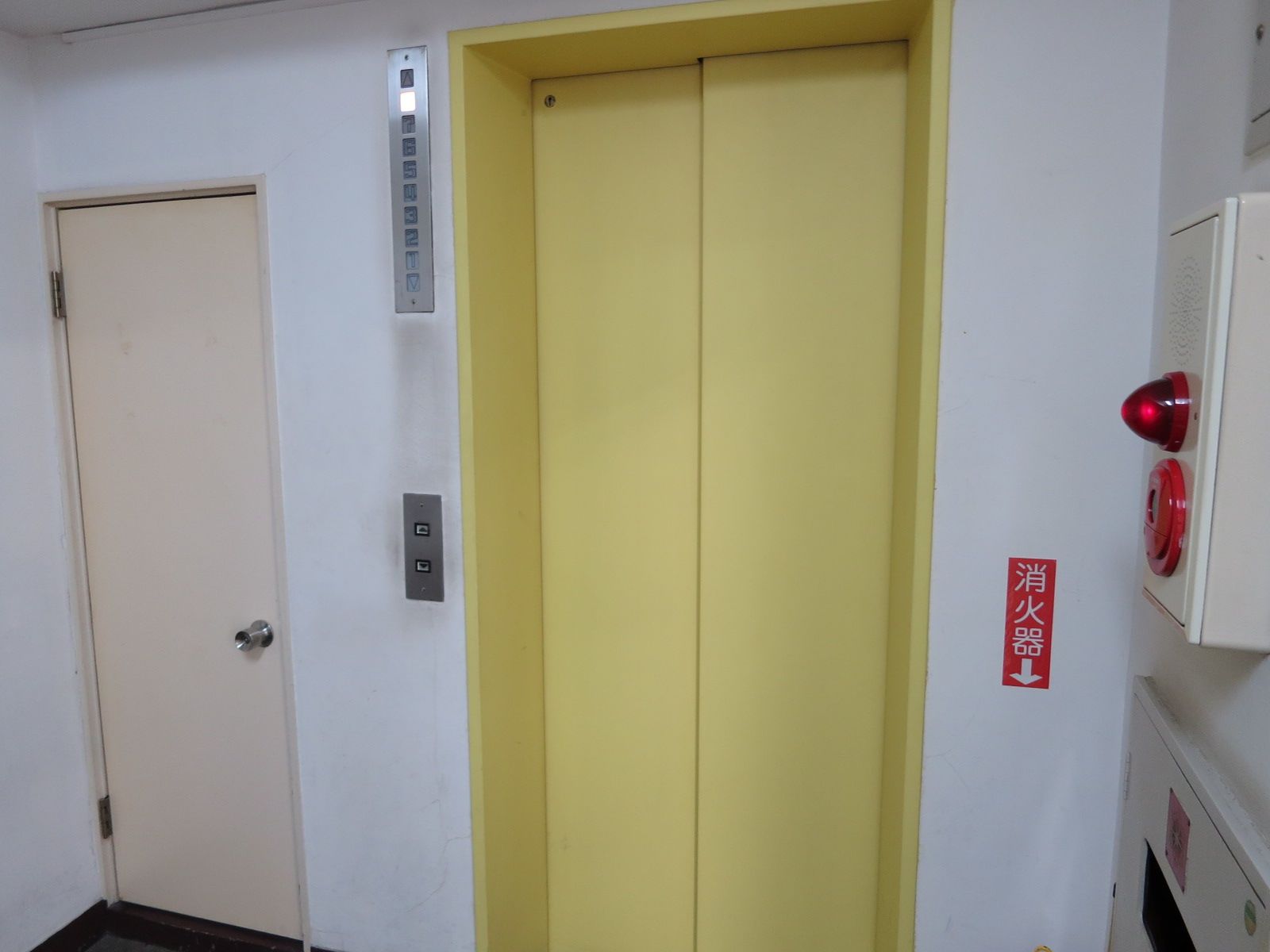 エレベーター