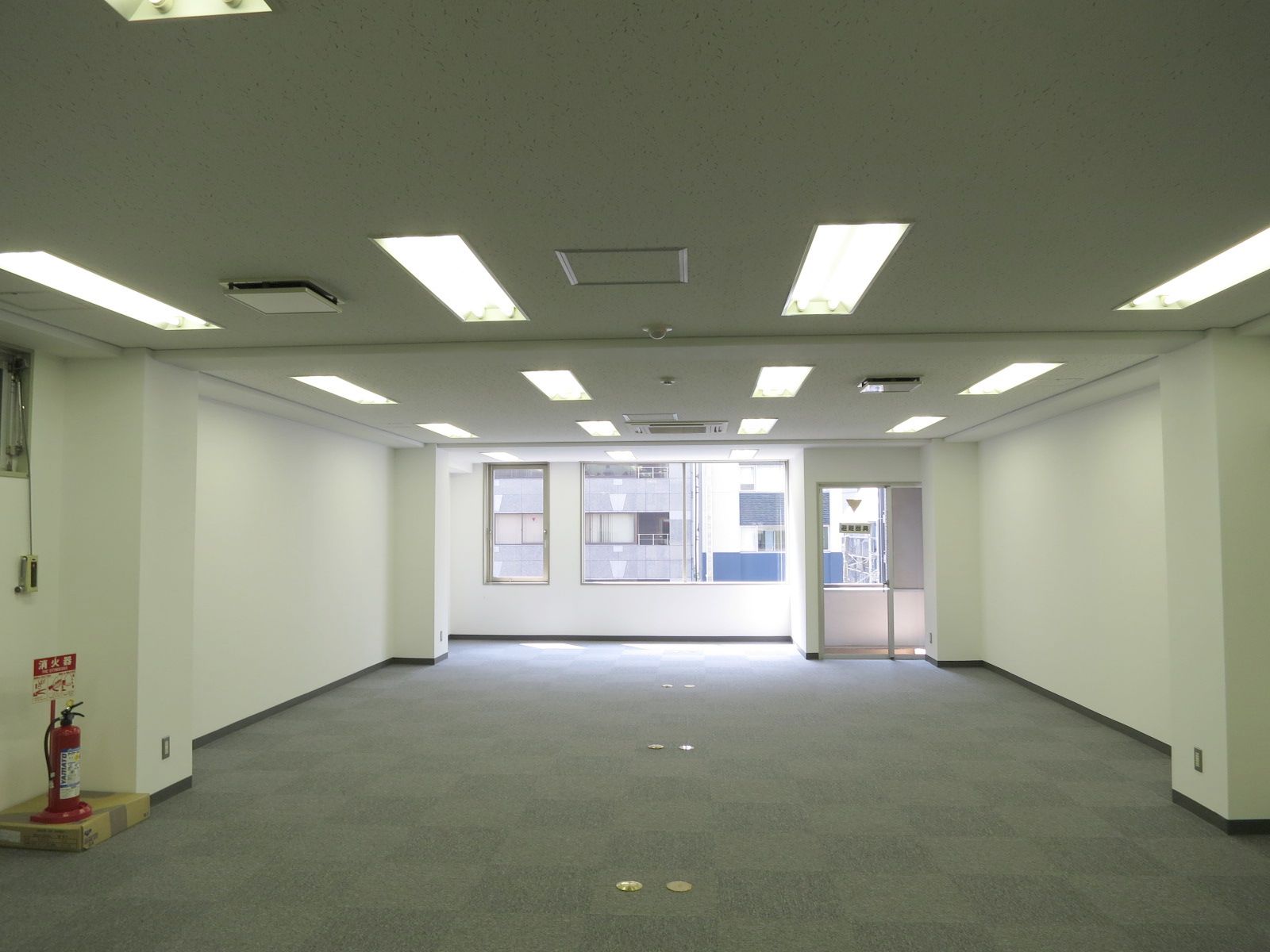 オフィス室内参考画像（4階・約33坪）