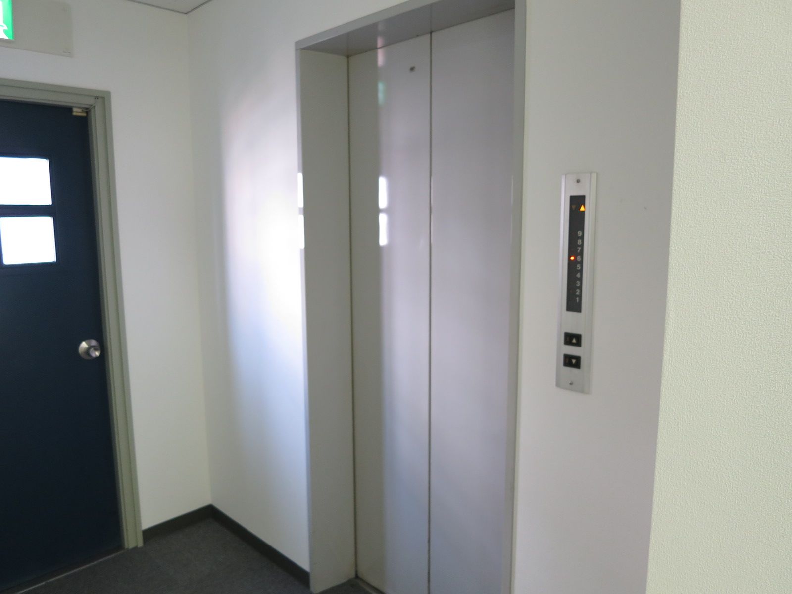 エレベーター