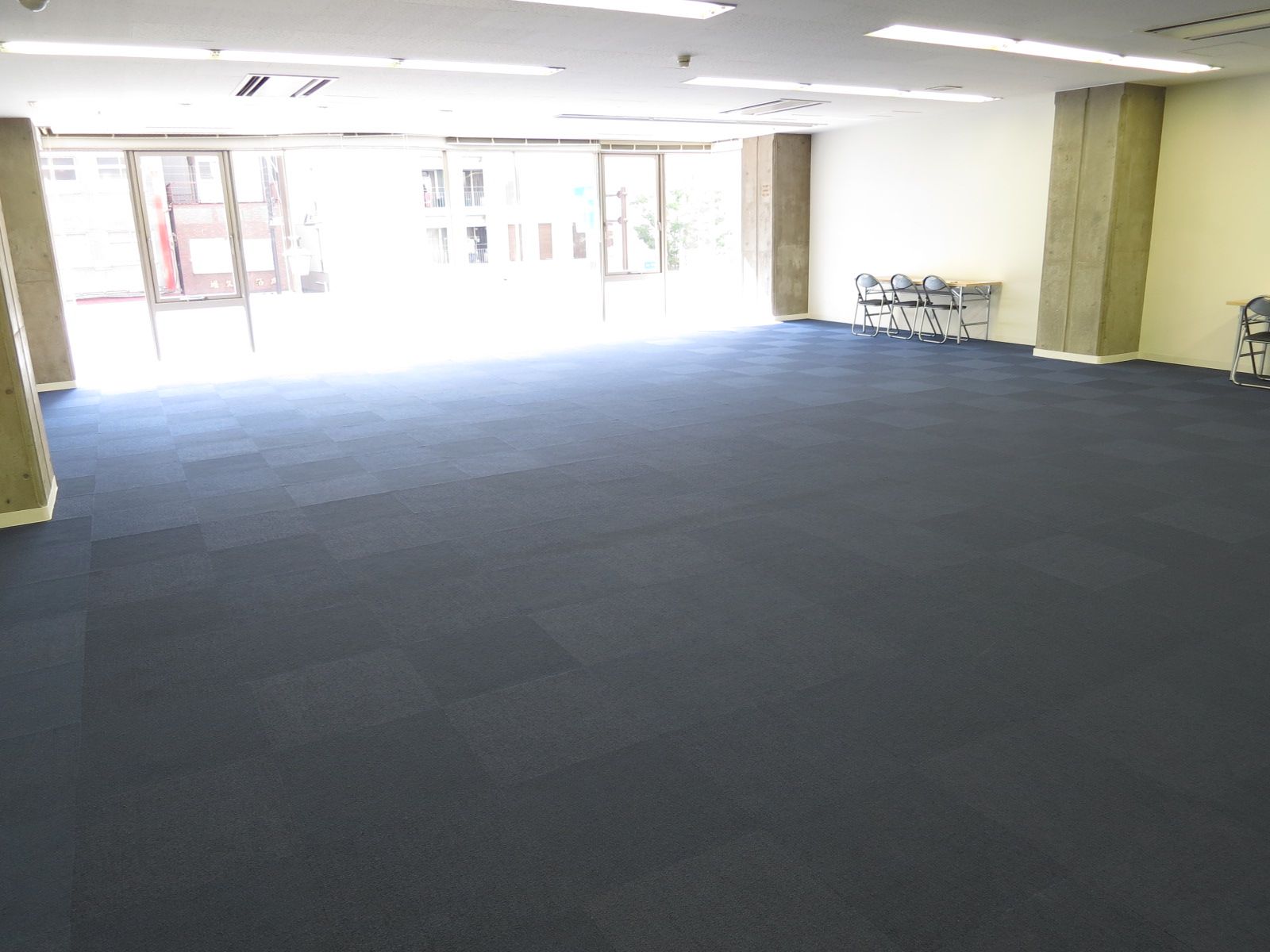 オフィス室内参考画像