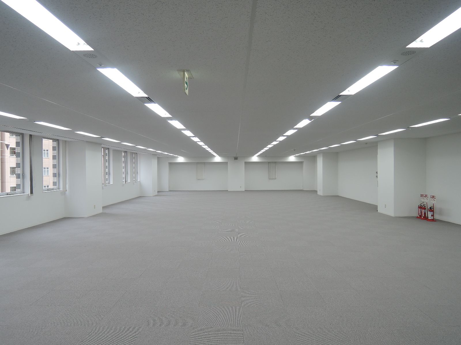 別角度の様子