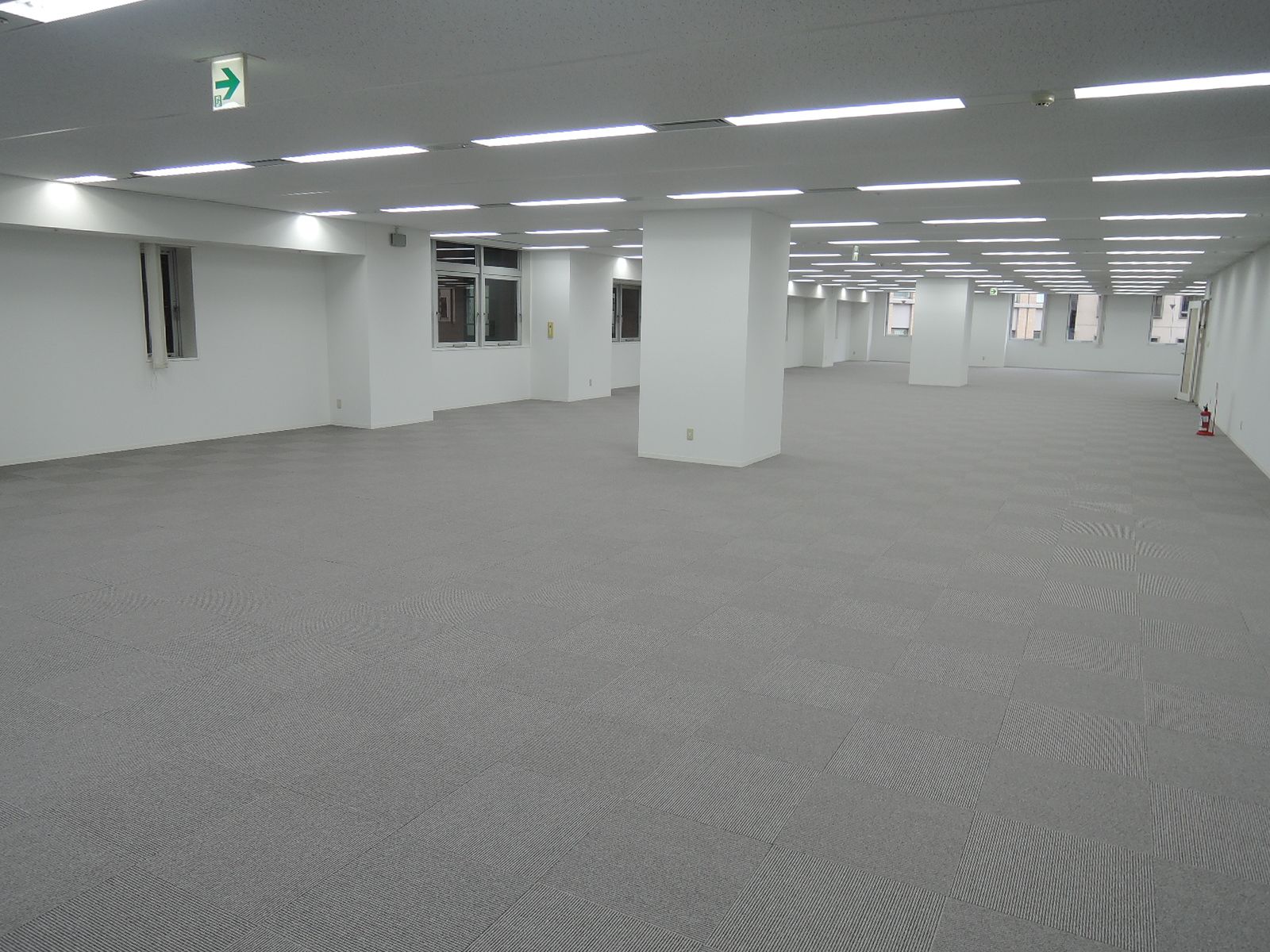 オフィス室内参考画像（5階・約254坪）