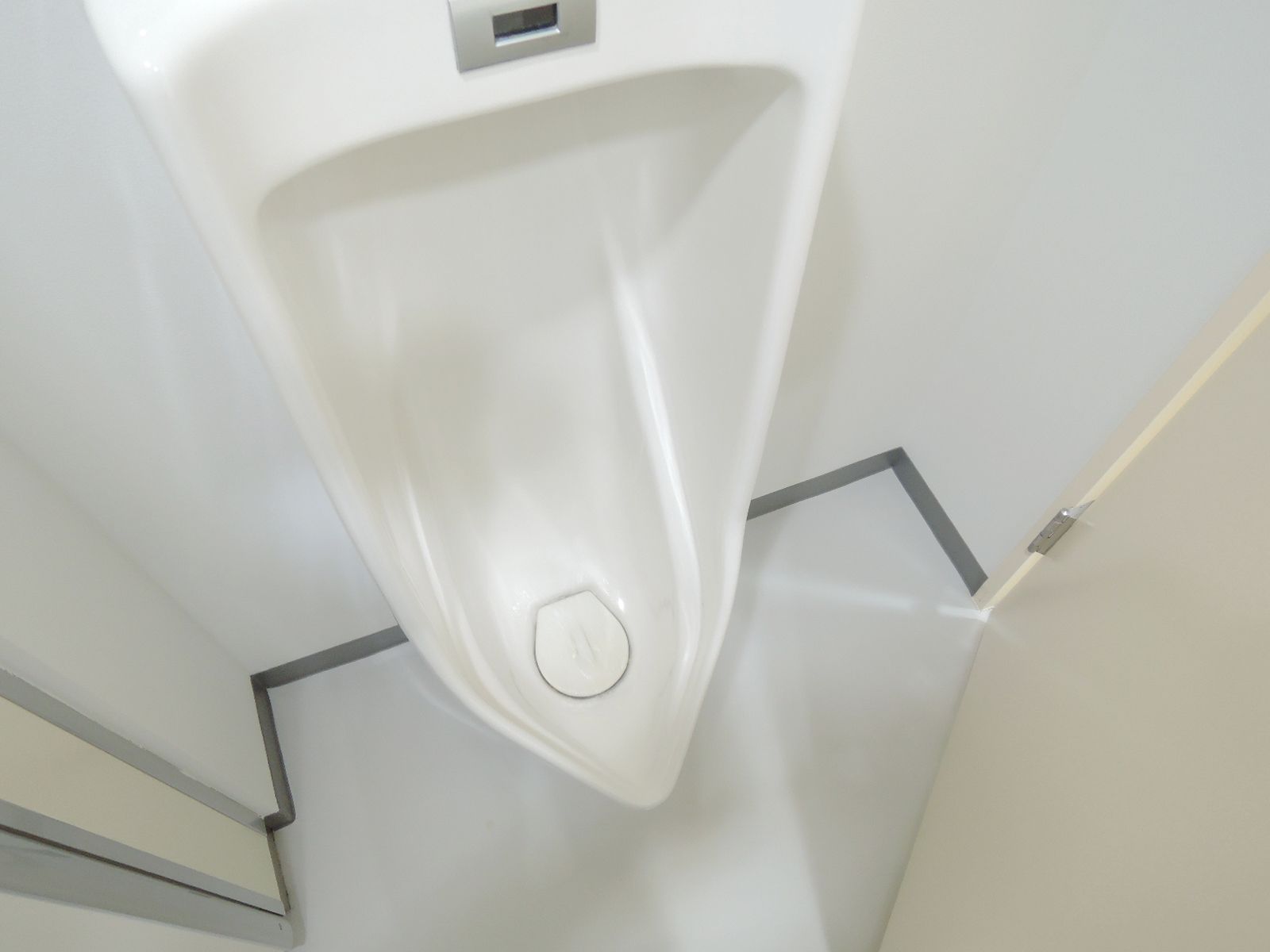 男性用トイレ