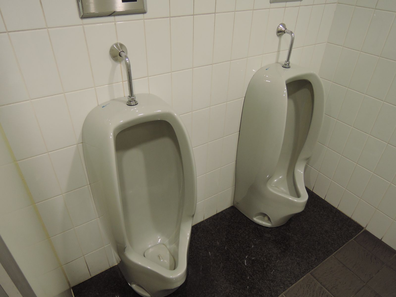 男性用トイレ