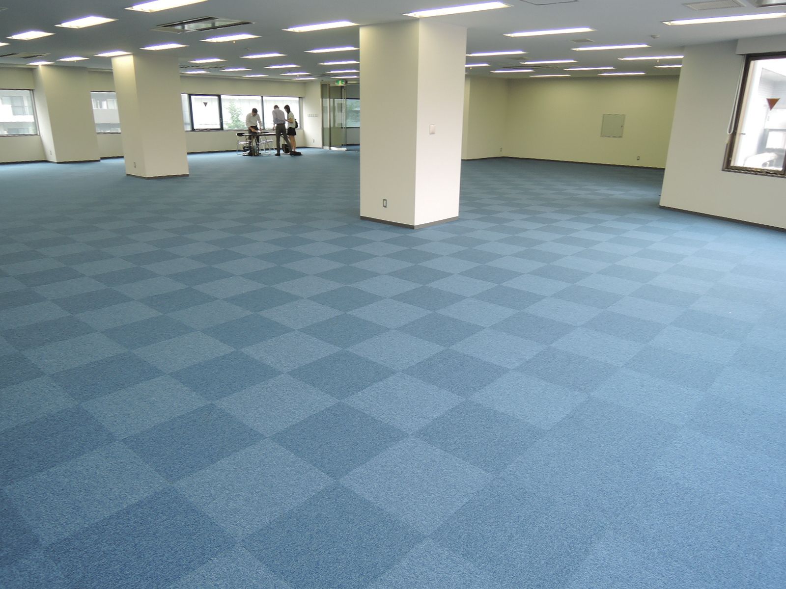 別角度の様子