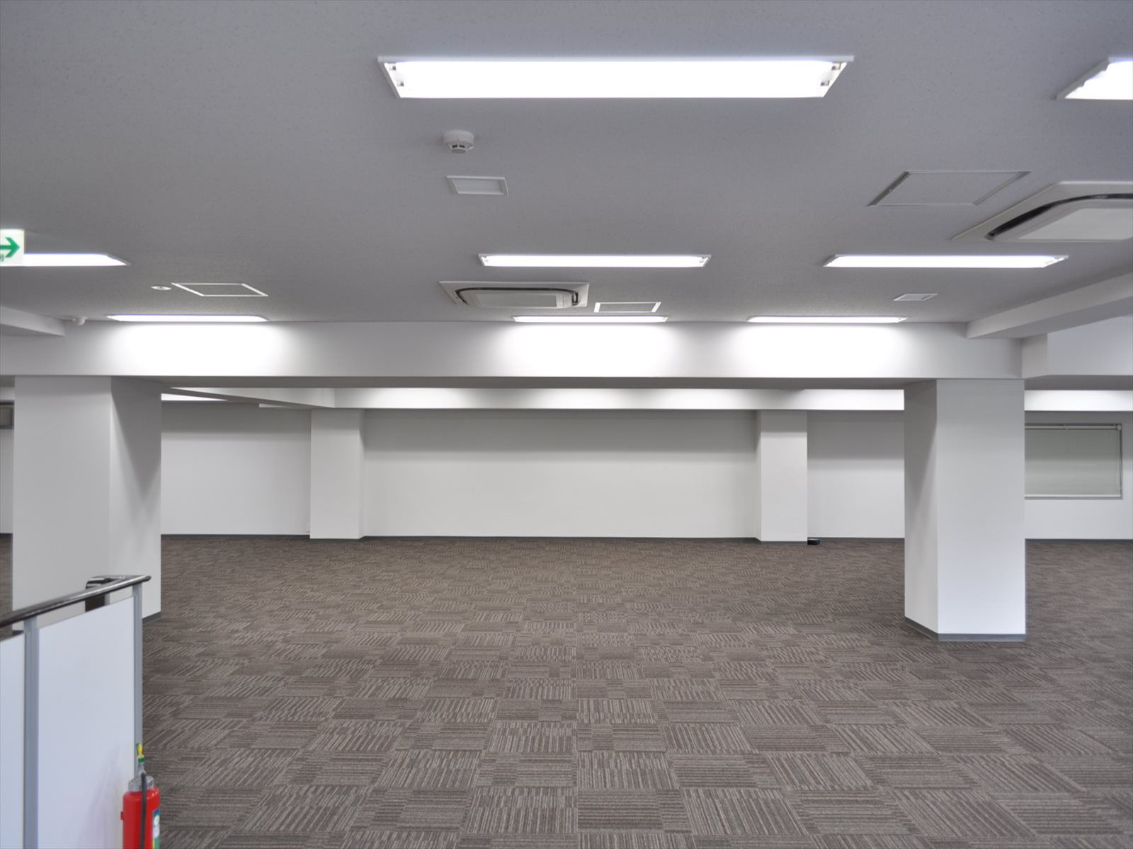 奥行き十分なオフィス（※2階）
