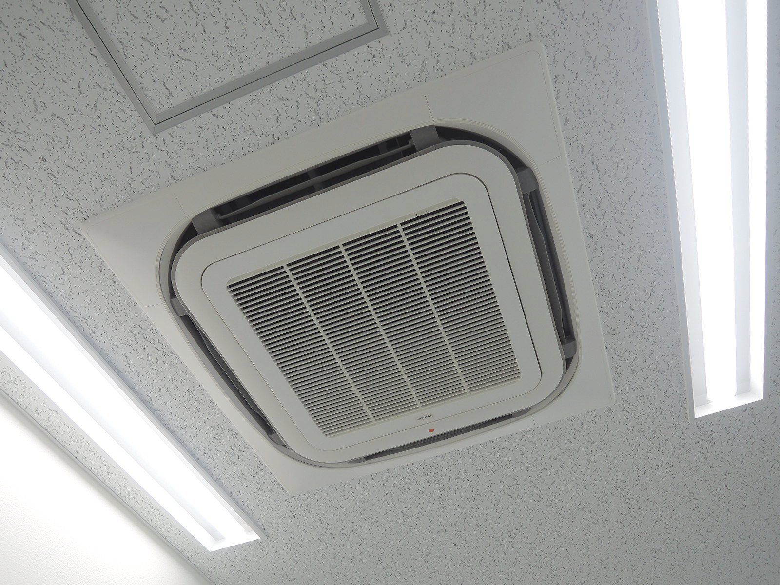 空調吹き出し口
