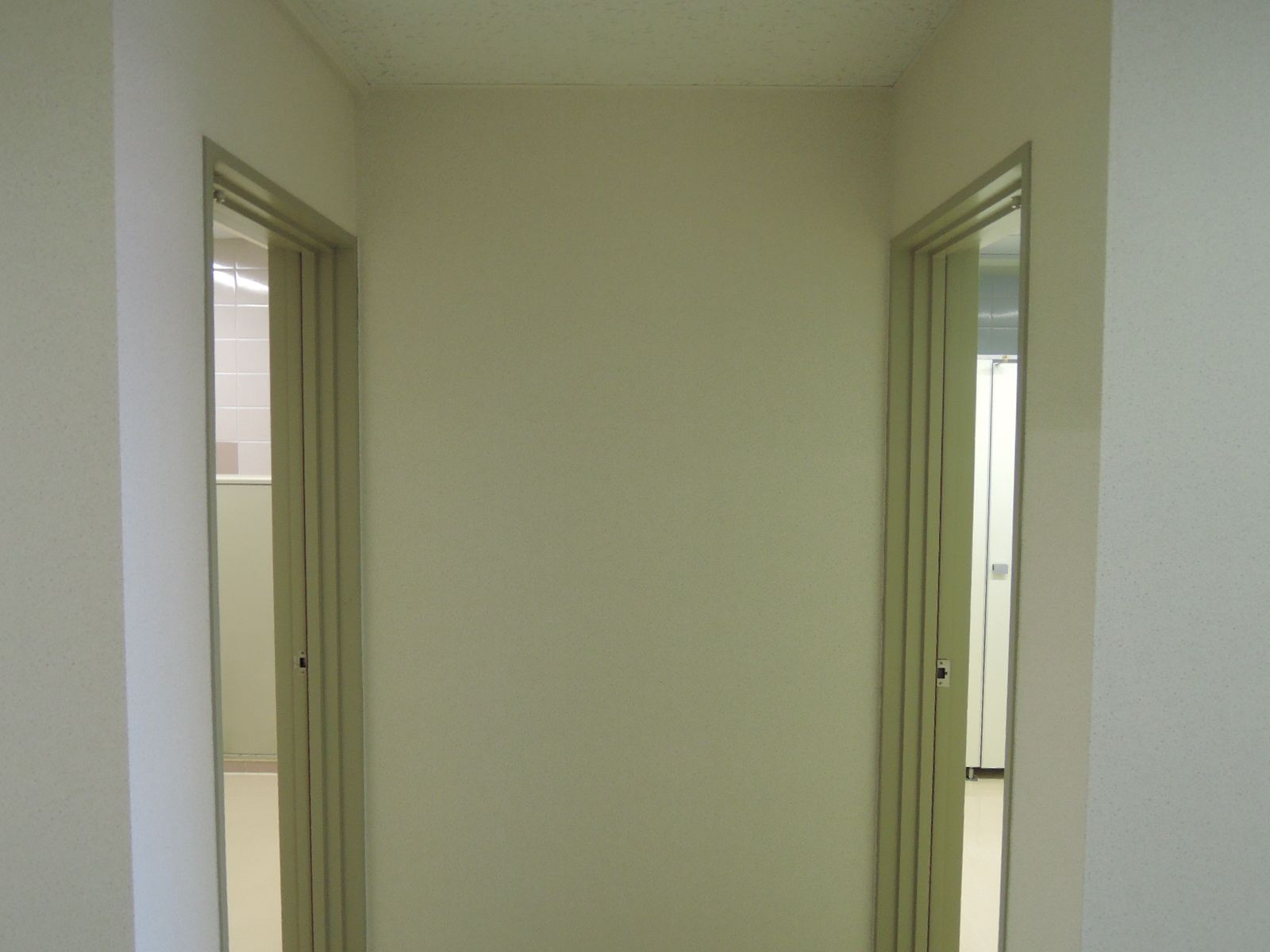 男女別トイレ入口