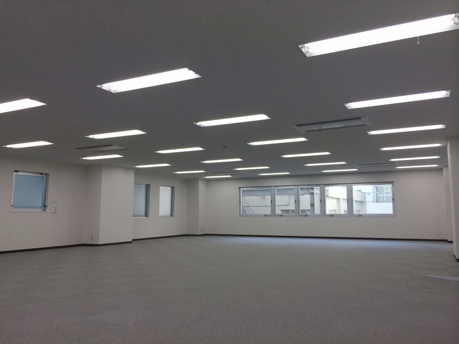 長方形の事務所形状