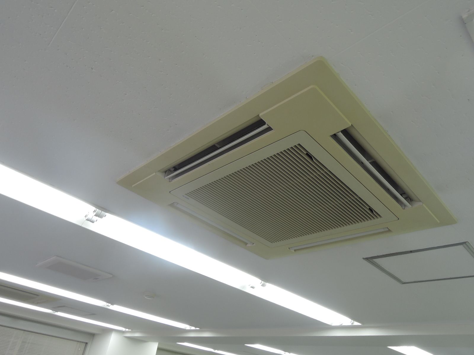空調機器